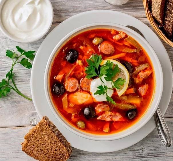 Сборная мясная солянка. классические пошаговые рецепты приготовления в домашних условиях